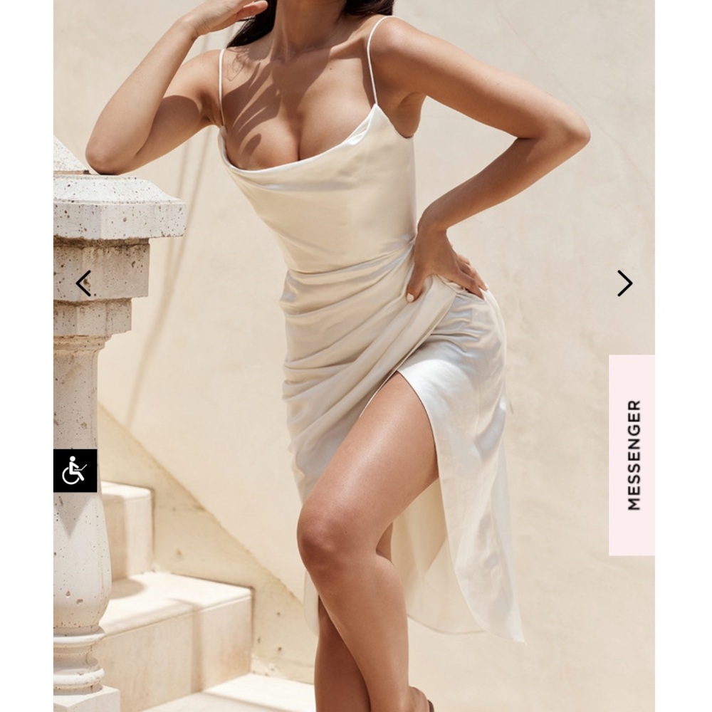 UNWORN Reva dress by House of CB!